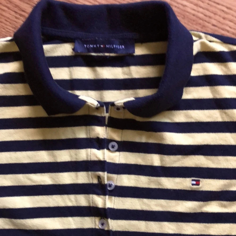 Tommy Hilfiger Boys Short Sleeve Polo Shirt - Picture 2 of 6